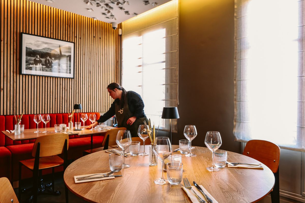 Chez Pierre Aix décor
